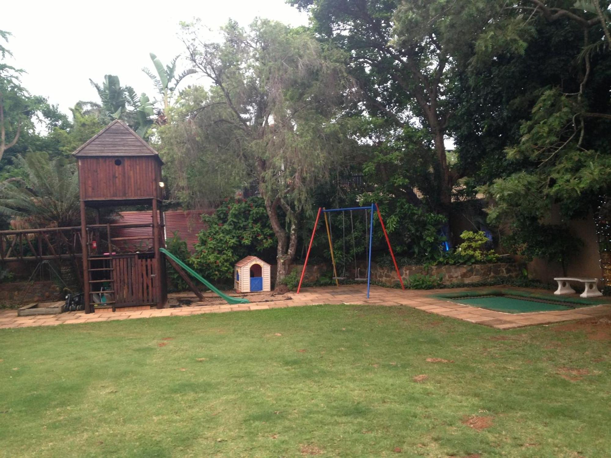 Umhlanga Self Catering Guest House Durban Exterior photo